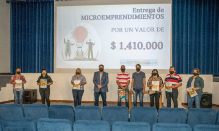 Villa Huidobro: El Municipio entregó créditos a microemprendimientos