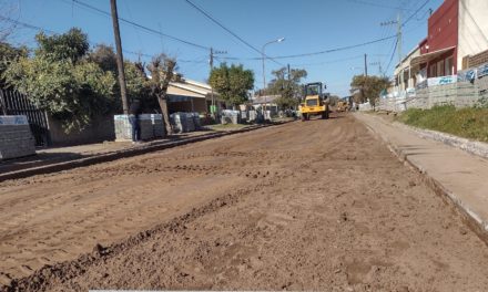 Villa Huidobro: Iniciaron las obras de adoquinado en la calle Chacabuco