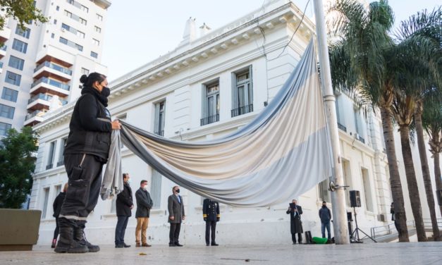 25 de Mayo: el Intendente Llamosas encabezó el acto oficial