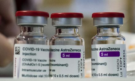 El lunes llegarán más de dos millones de vacunas de AstraZeneca