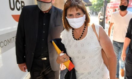 Bullrich acusó al Gobierno de pedirle coimas a Pfizer: la empresa lo desmintió