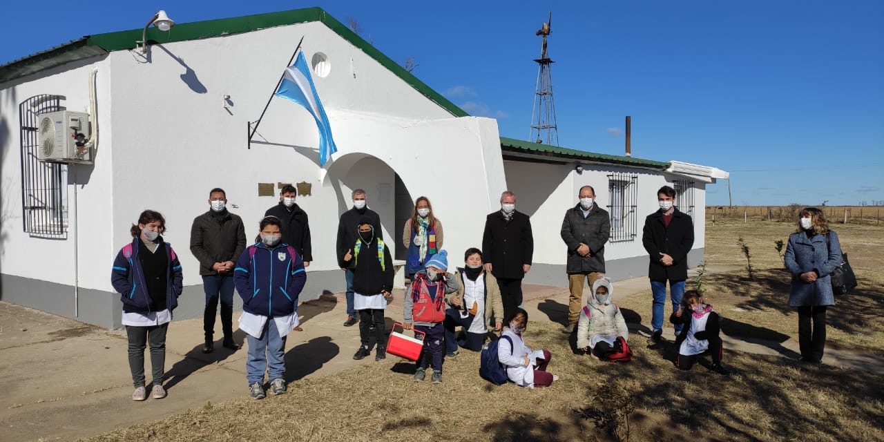 General Deheza: el ministro Grahovac recorrió instituciones educativas