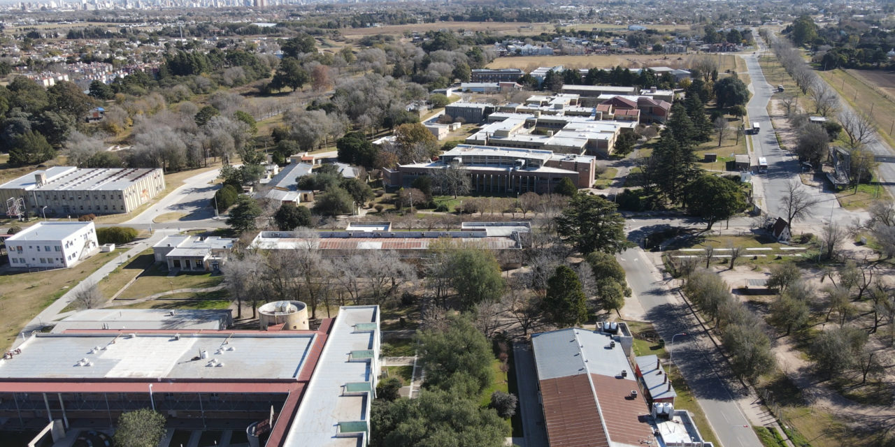 UNRC: comenzó la construcción de 16 nuevas aulas