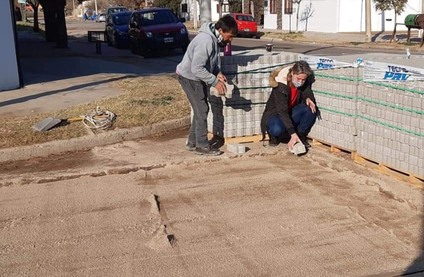 Del Campillo: Comenzó la obra de pavimento articulado en Pje. Tarditti