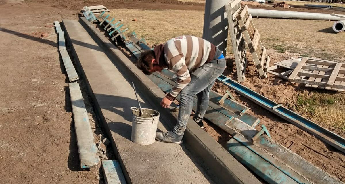 Bulnes: se puso en marcha la obra de cordón cuneta y badenes