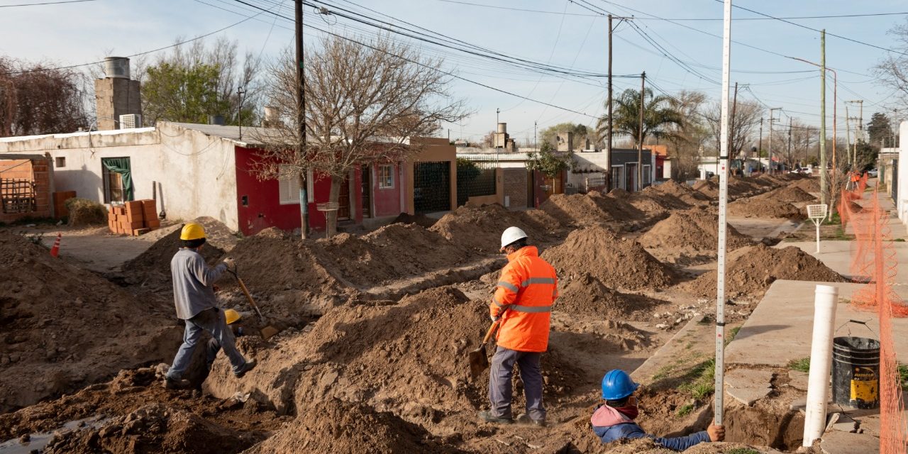 Cloacas para barrio Alberdi: la obra registra un 95 por ciento de avance