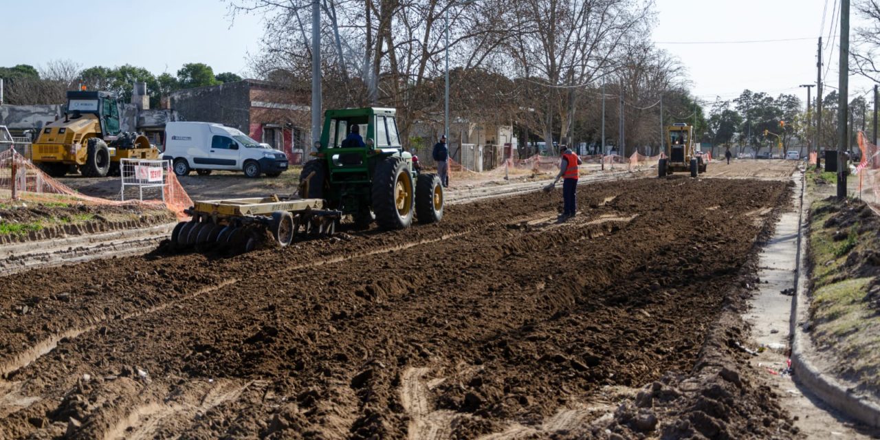 Río Cuarto: comenzaron los trabajos para pavimentar la calle Payró