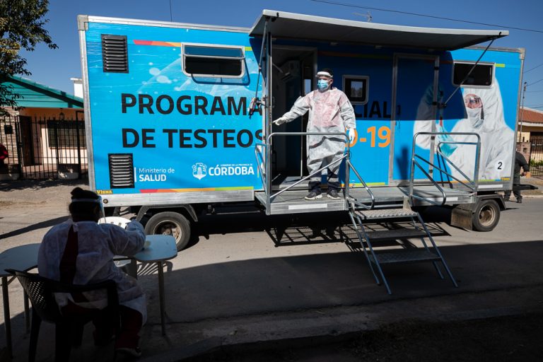 Este domingo se confirmaron 424 casos nuevos de Covid-19 y siete fallecimientos