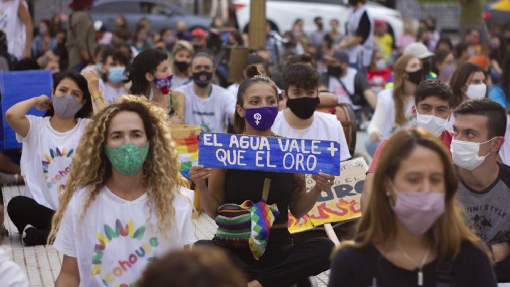 Movilización de jóvenes en todo el país para reclamar medidas contra el cambio climático