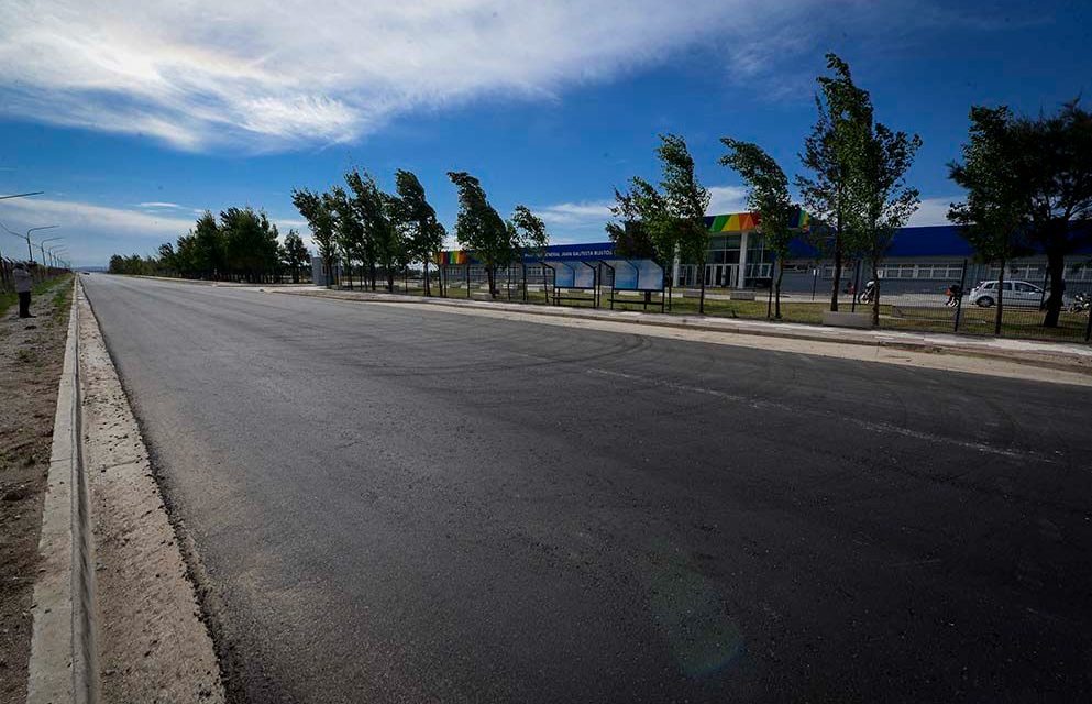 Río Tercero: avanza la pavimentación de las calles aledañas del nuevo Hospital