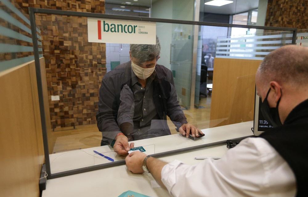 Las entidades bancarias podrán atender sin turno al público desde el lunes