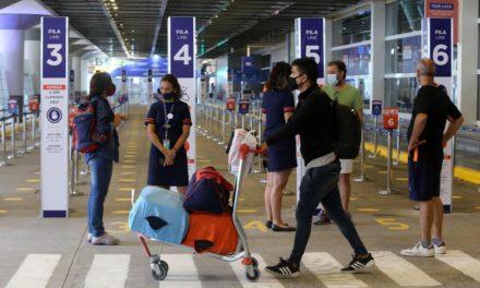 Apertura: en noviembre arribaron al país entre 5.000 y 8.000 pasajeros diarios