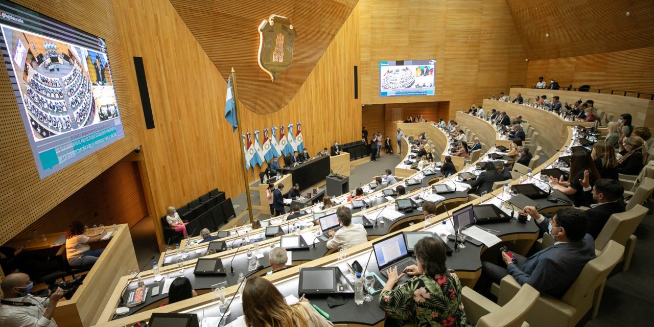 La Unicameral aprobó en primera lectura el Presupuesto provincial 2022