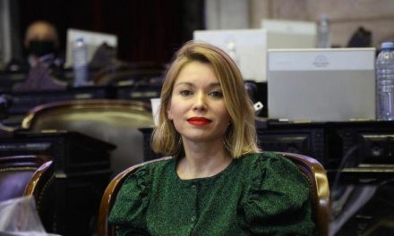 Gabriela Estévez presentó la “Ley Alfonso” en Diputados