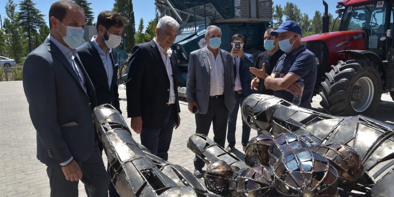 El ministro Julián Domínguez visitó General Deheza