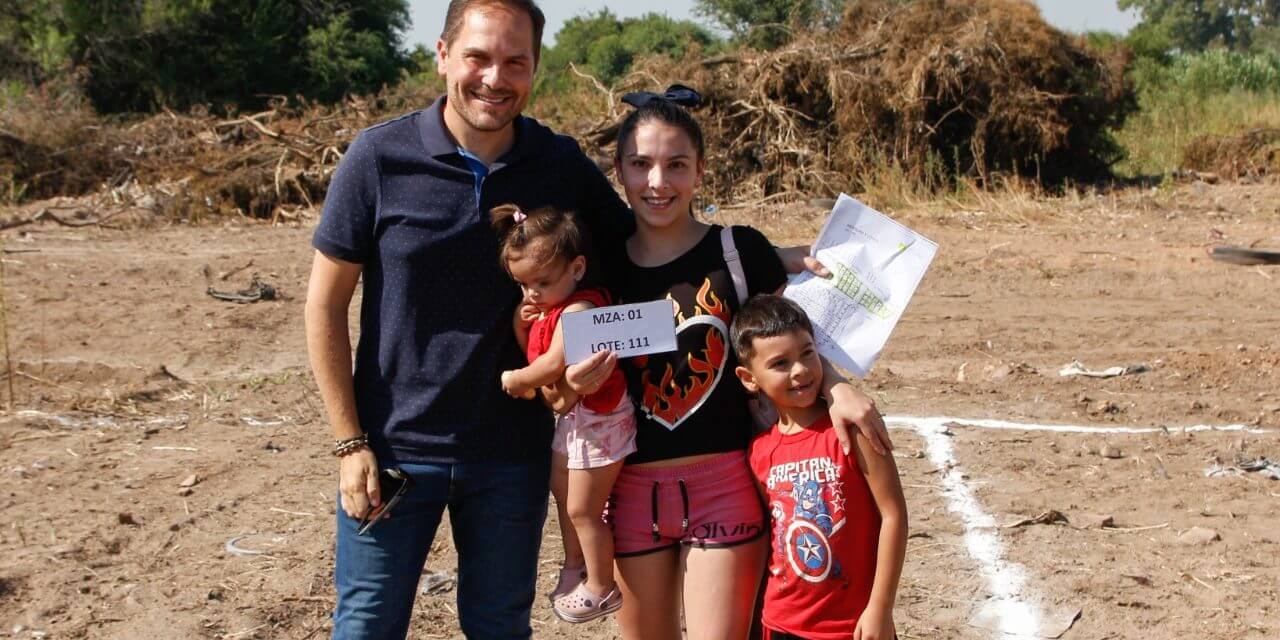 Villa María: 29 familias que habían firmado convenios ya cuentan con la titularidad de lotes en barrio Las Playas