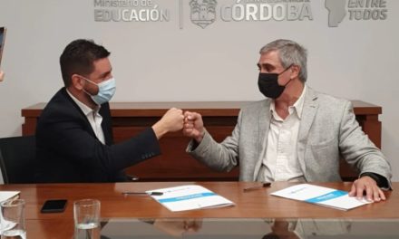Río Tercero: Ferrer firmó convenios con el Ministerio de Educación