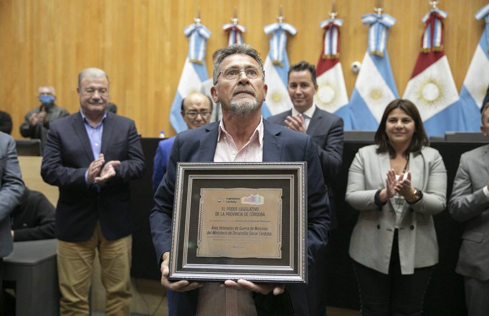 La Legislatura honró a los veteranos y caídos en Malvinas