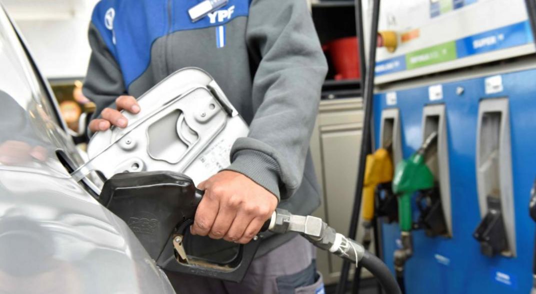 Otro aumento: YPF subió entre 9,5% y un 11,5% el precio de sus combustibles