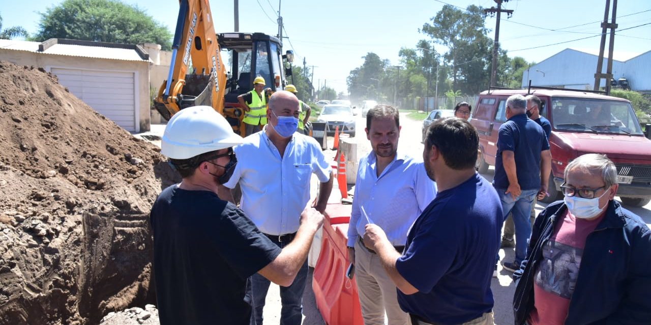 Villa María: está en marcha la obra de desagües pluviales en Barrio Industrial