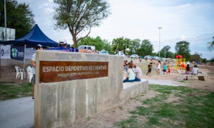 Llamosas inauguró el Gimnasio al Aire Libre en la Costanera Norte