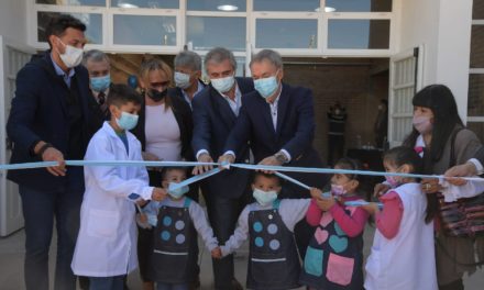 En Embalse, Schiaretti inauguró dos nuevas escuelas