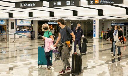 Migraciones simplifica requisitos para las personas que viajen al exterior