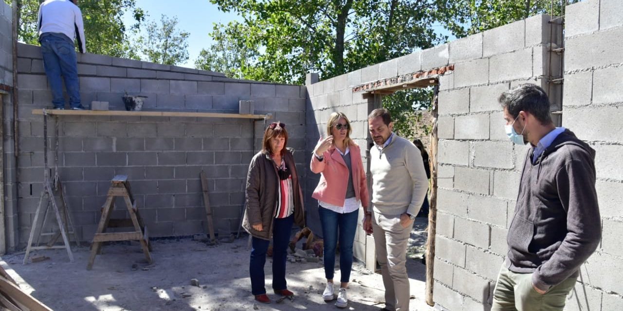 Villa María avanza en la construcción de siete viviendas sociales en barrios San Martín y Nicolás Avellaneda