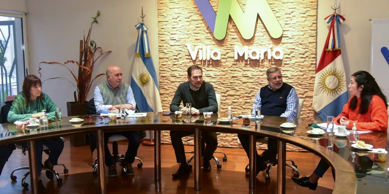 Villa María: Gill recibió a referentes del Ministerio de Hábitat de la Nación