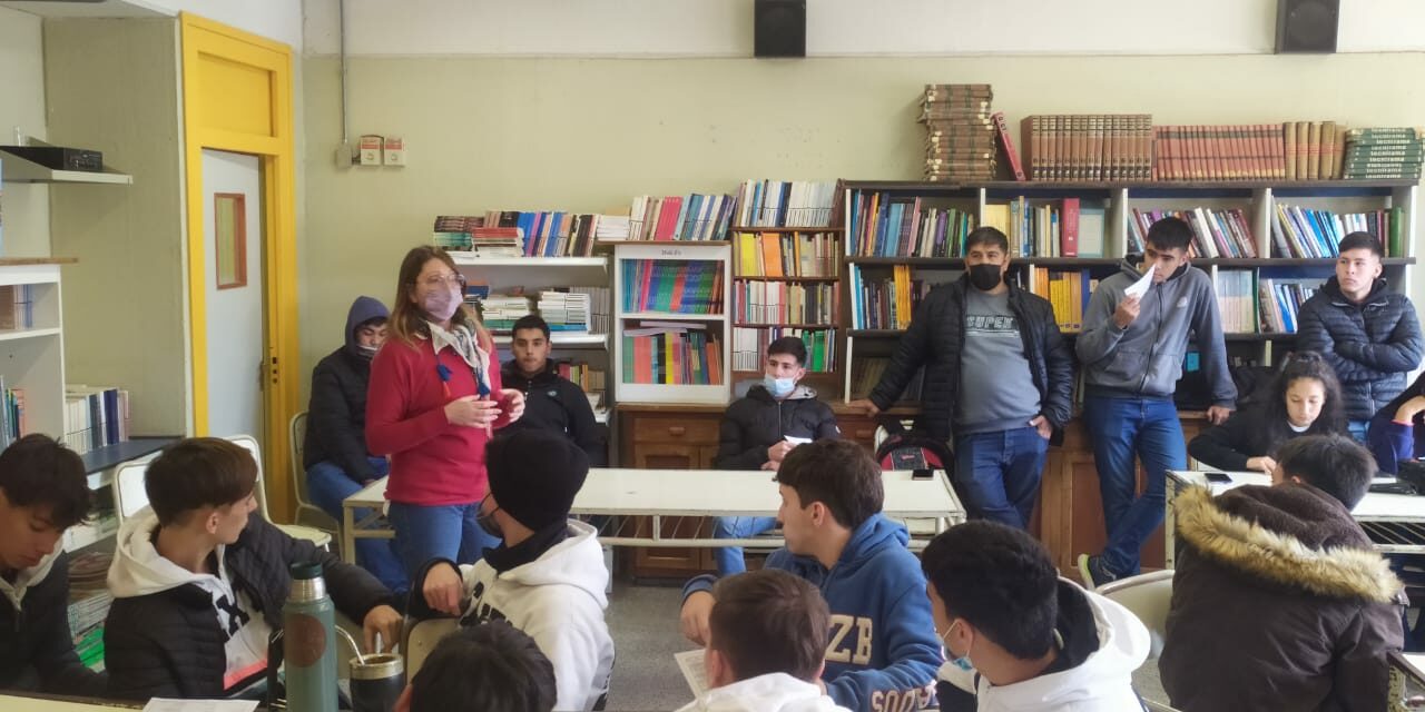 Villa Huidobro: más de 300 estudiantes del secundario participaron en los Talleres sobre la propuesta educativa de la UNRC