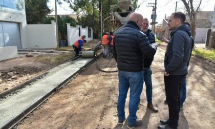 Villa María: Avanza la construcción de cordón cuneta en barrio Mariano Moreno