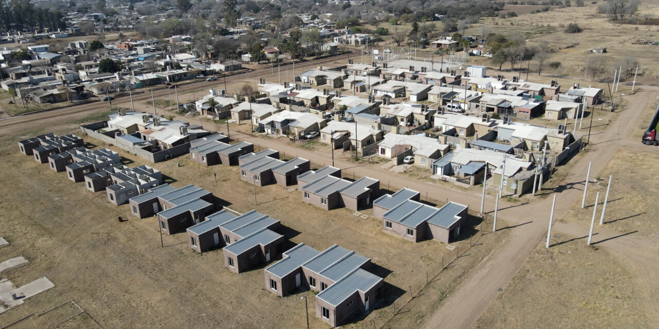 Villa Nueva: 20 familias comienzan el sueño de la casa propia