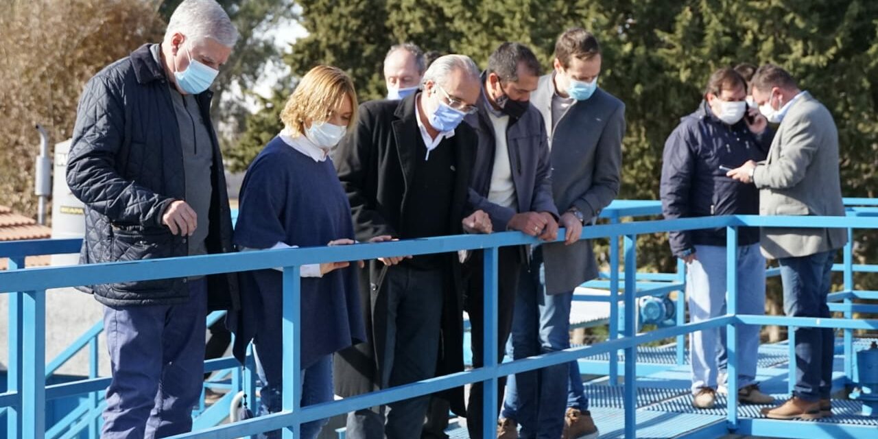 Bulnes: Autoridades provinciales recorrieron la Planta Potabilizadora de Agua