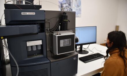 UNRC: Exactas incorporó un moderno equipo de cromatografía de alta resolución