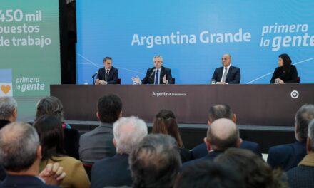 Gill participó del lanzamiento del plan de infraestructura Argentina Grande