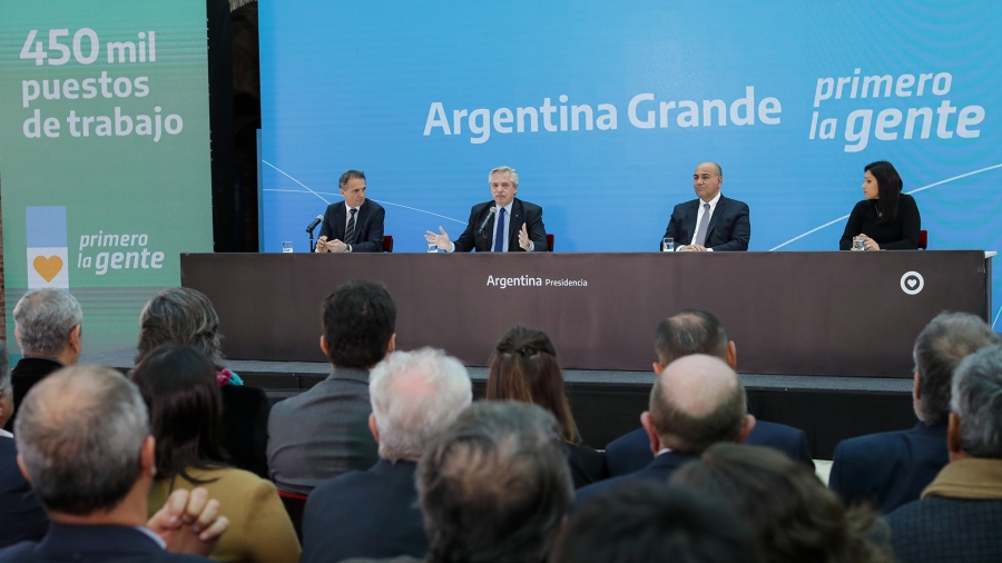 Gill participó del lanzamiento del plan de infraestructura Argentina Grande