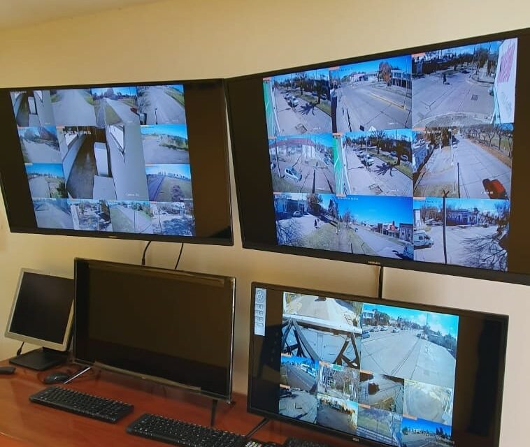 Arias: continúa la modernización del Centro de Monitoreo