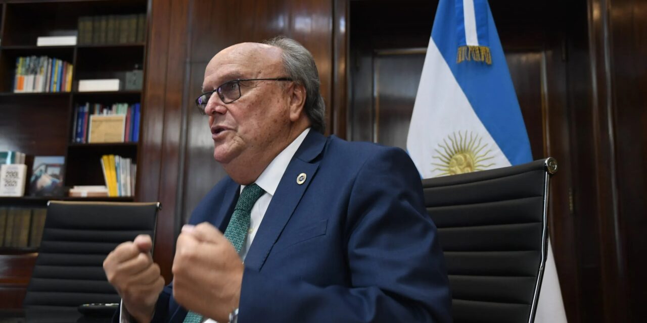 De Mendiguren: «El objetivo es llegar este año a US$ 90 mil millones de exportaciones»