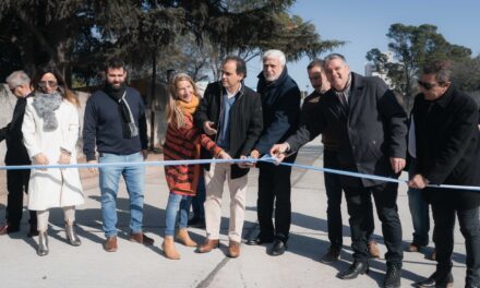 Río Cuarto: se inauguró la obra de pavimentación de la calle Piedras Blancas