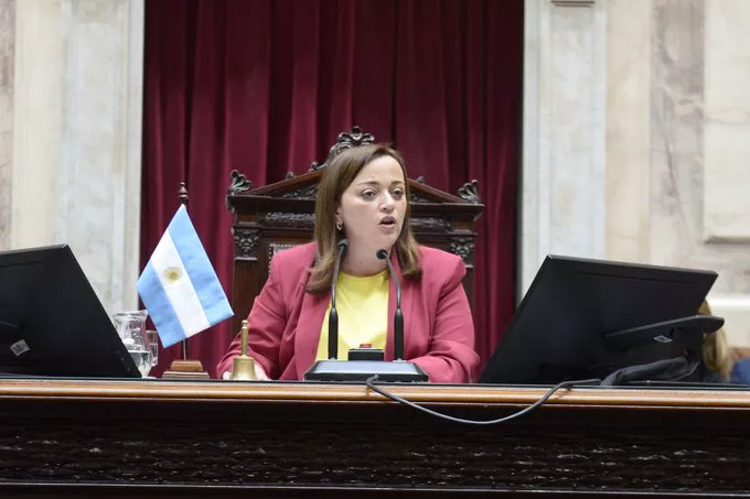 El oficialismo busca reelegir a Cecilia Moreau como presidenta de Diputados