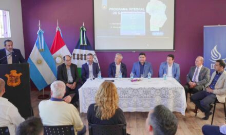 Huanchilla: firma de convenios para la obra de gas natural y de red eléctrica