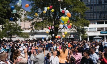 Los alumnos de las escuelas públicas celebraron el aniversario de Río Cuarto
