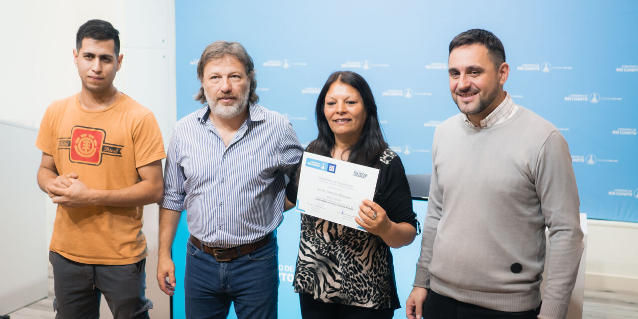 Río Cuarto: 11 mujeres finalizaron el Curso de mecánica de bicicletas