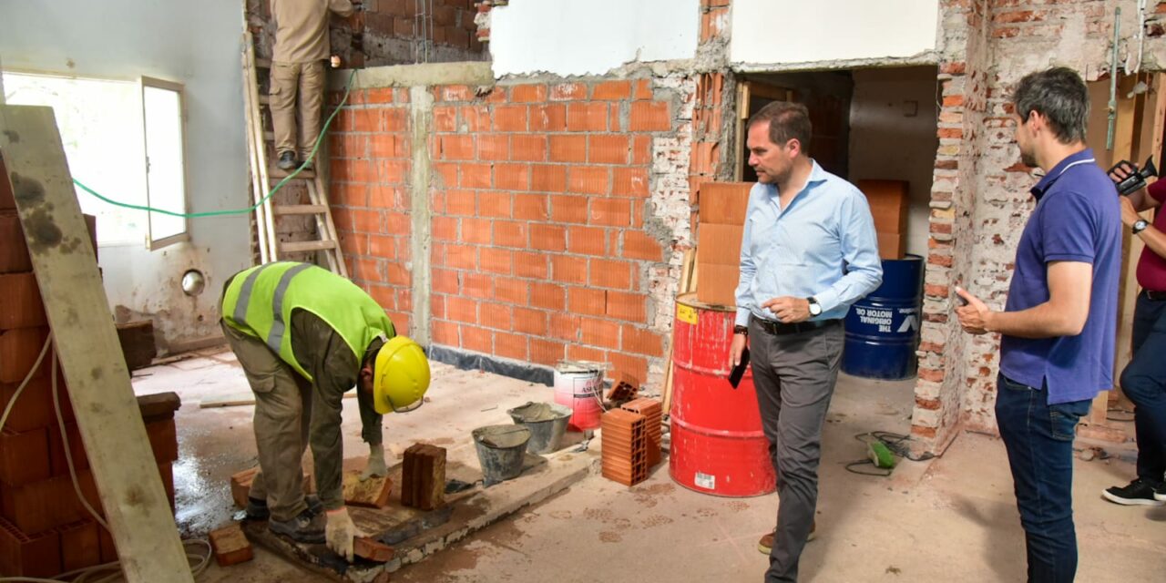 Gill supervisó los avances de la obra de refuncionalización y ampliación del jardín municipal Bichito de Luz