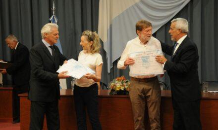 La UNRC otorgó el título de Doctor Honoris Causa a Gustavo Berti y Alicia Schneider