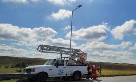 Villa María: se renuevan los sistemas lumínicos en los accesos desde la autopista