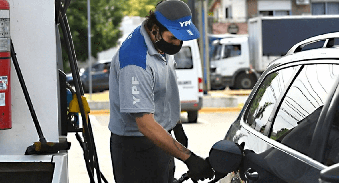 YPF aumentó un 4% los combustibles tras el acuerdo por «Precios justos»