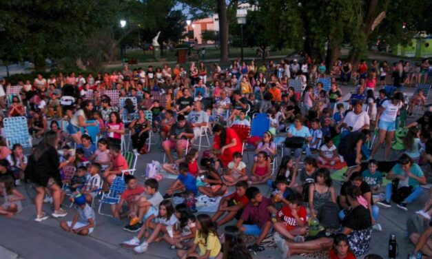 Se realizó «Cine a la Fresca» en Laboulaye