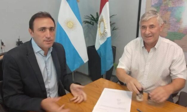 Se realizó la entrega de la escritura del Dispensario Municipal de San Basilio