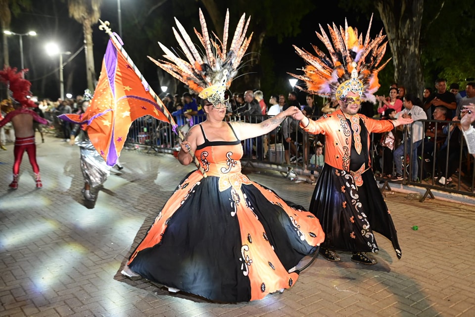 Villa Nueva: se desarrolló la 36º edición de los Carnavales Gigantes